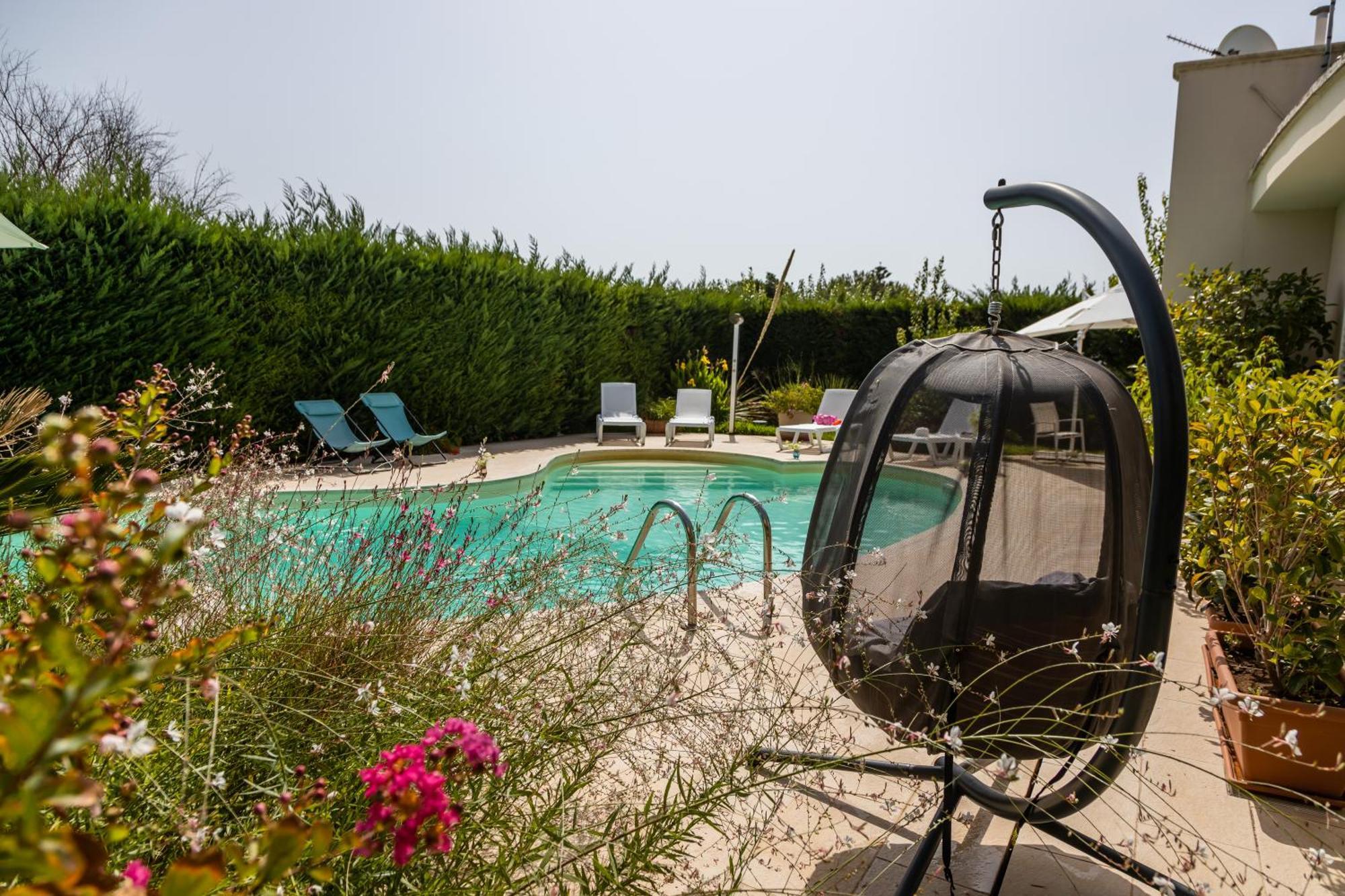 La Collina Di Montegrappa: Villa Suites with Private and Shared Pools Tuglie Exterior photo