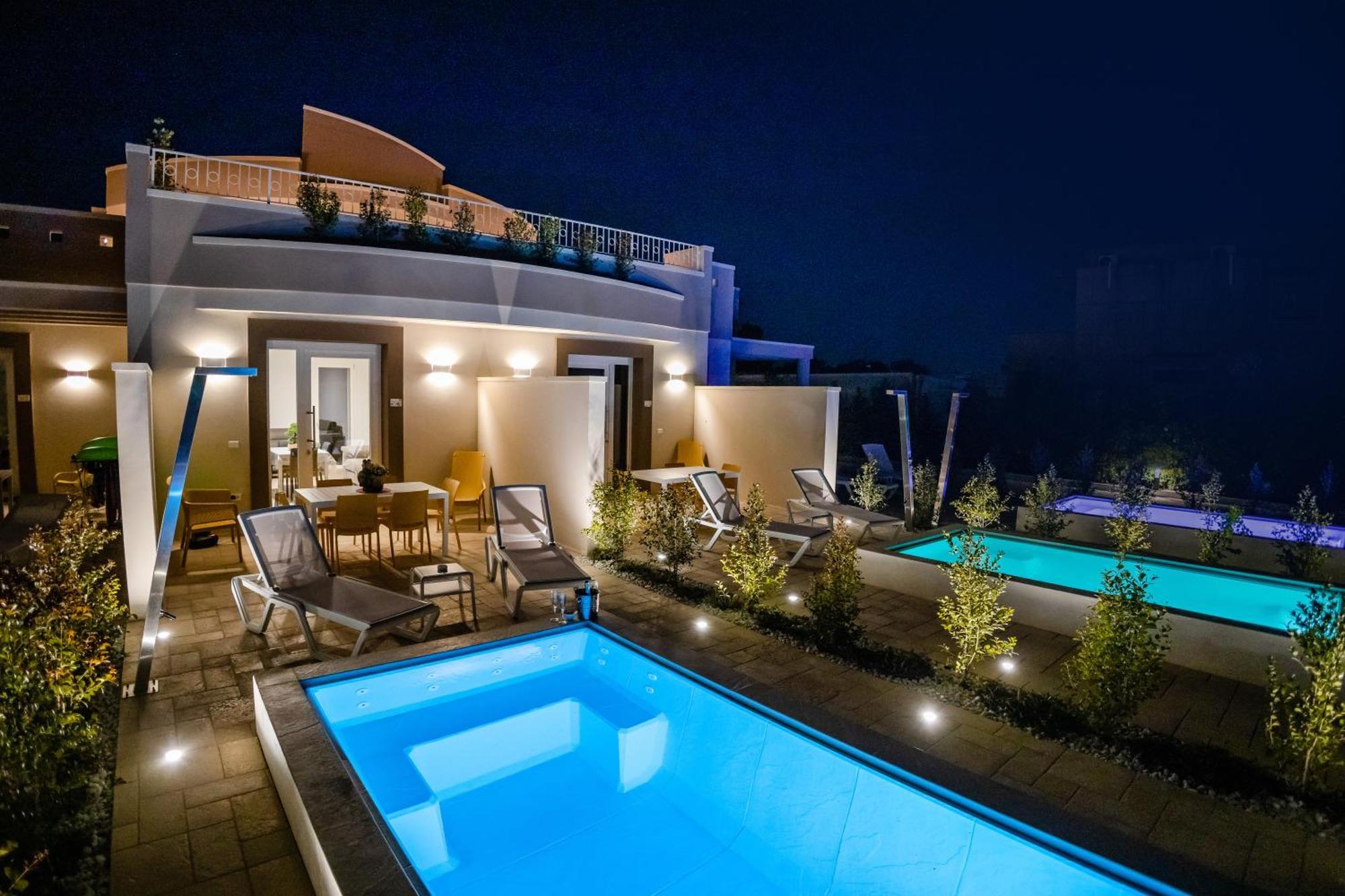 La Collina Di Montegrappa: Villa Suites with Private and Shared Pools Tuglie Exterior photo